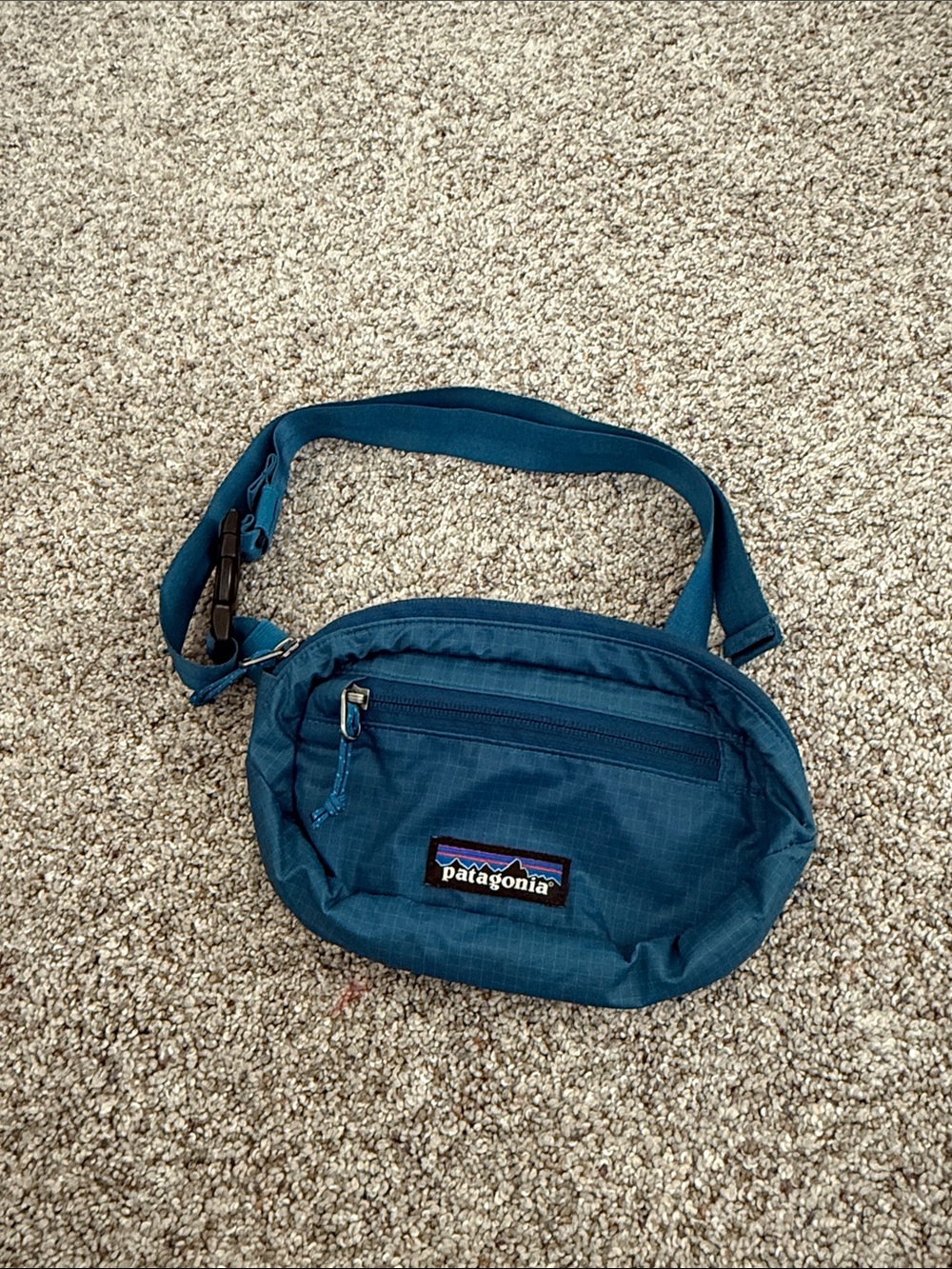 Patagonia Ultralight Black Hole Mini Hip Pack Blue